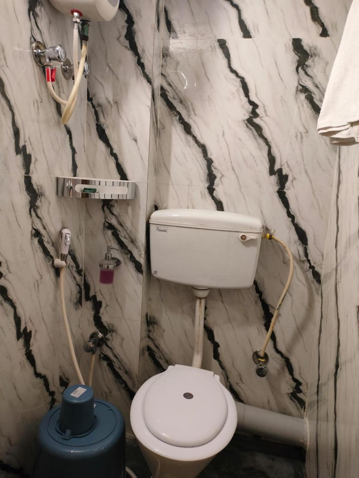 Kollolini Kolkata Bed and Breakfast Εξωτερικό φωτογραφία